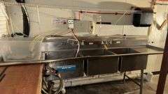 3 Compartment Stainless Steel Commercial Sink, 10' x 29" x 47.9", Drainboard