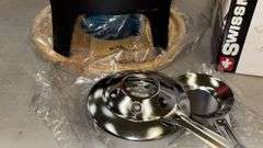 Swissmar Sierra Cast Iron Fondue Set, Red, 1.6 qt Capacity