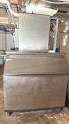 Manitowoc SY1005W Commercial Ice Maker, 77x41x35 inches, 208-230V, Serial: 110512871