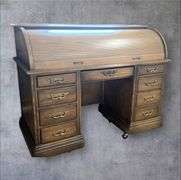 Classic Oak Rolltop Desk, 55x27x41 inches, 8 Drawers total