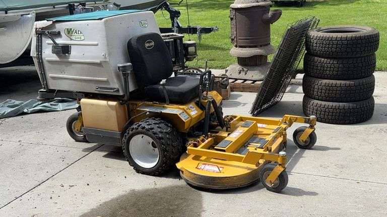 2003 Walker GHS 20HP Commercial Riding Lawn Mower, Serial 74335