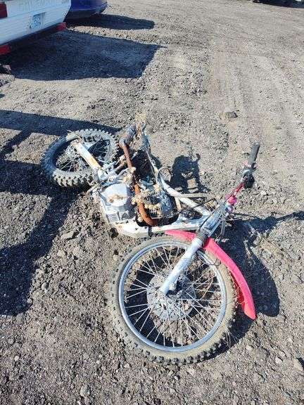 2005 SSR 150 DIRTBIKE  LZXYCML3058083194