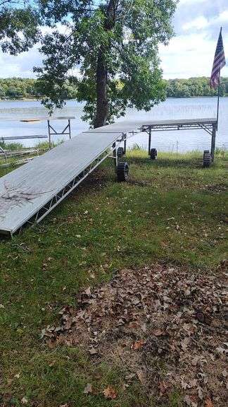 FLOE Aluminum Dock System with Wheels.