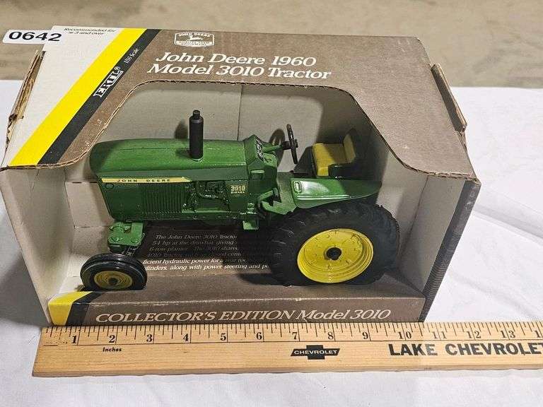 John Deere 3010 Model Tractor, 1/16 Scale, Die-cast Metal, Ertl, 1960