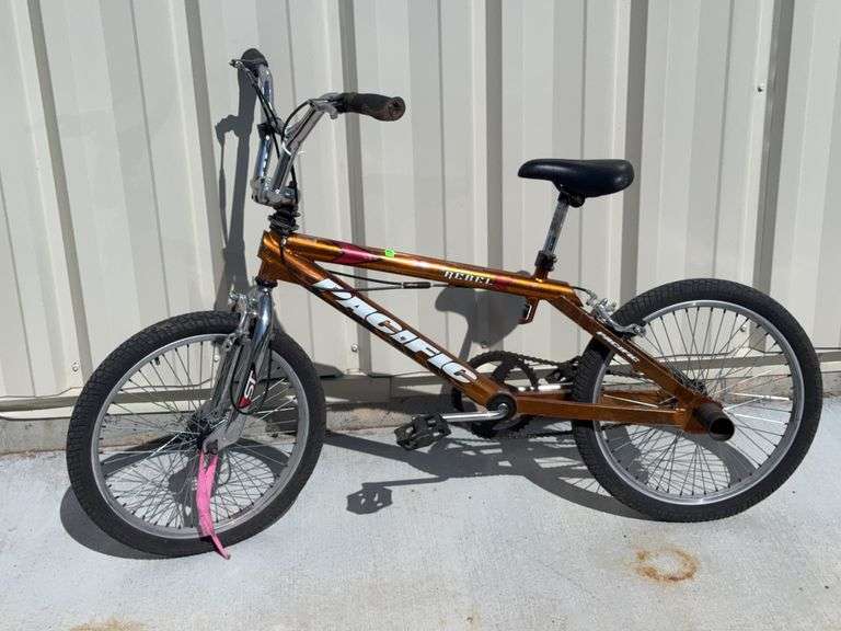 Pacific Python Bicycle Pacific rebel bicycle - McLaughlin Auctioneers, LLC- mc-bid.com