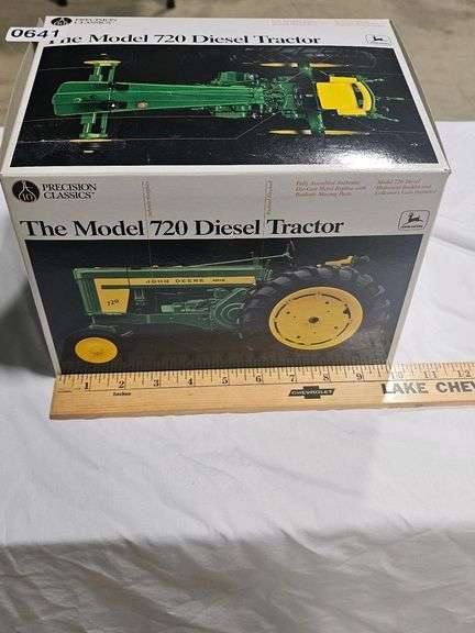John Deere 720 Diesel Tractor Model, Precision Classics, 1:16 Scale.