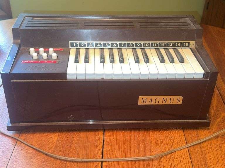 Magnus Model 300 Electric Chord Organ, Vintage, Tested Working ...