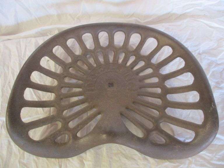 CAST IRON SEAT