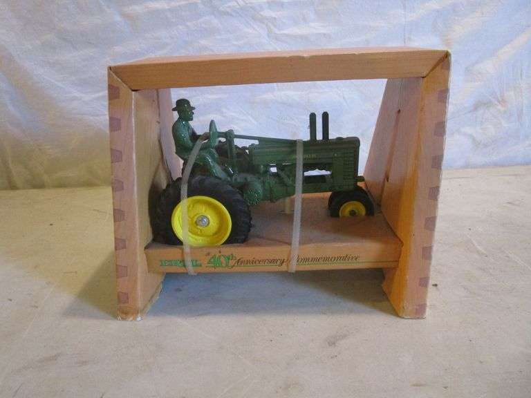 JD TOY TRACTOR