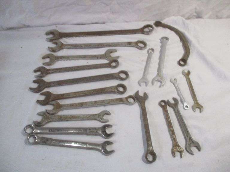 HAND WRENCHES