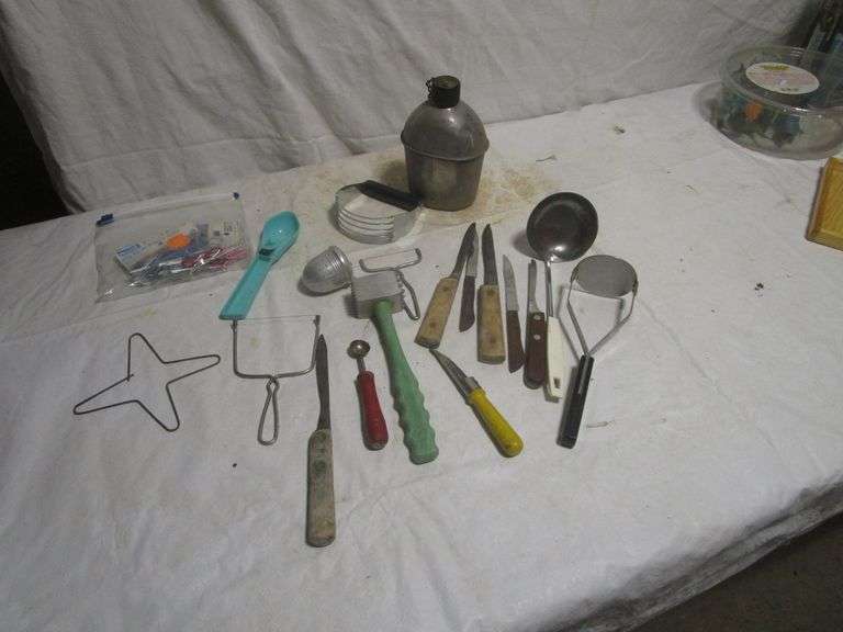 KITCHEN UTENSILS