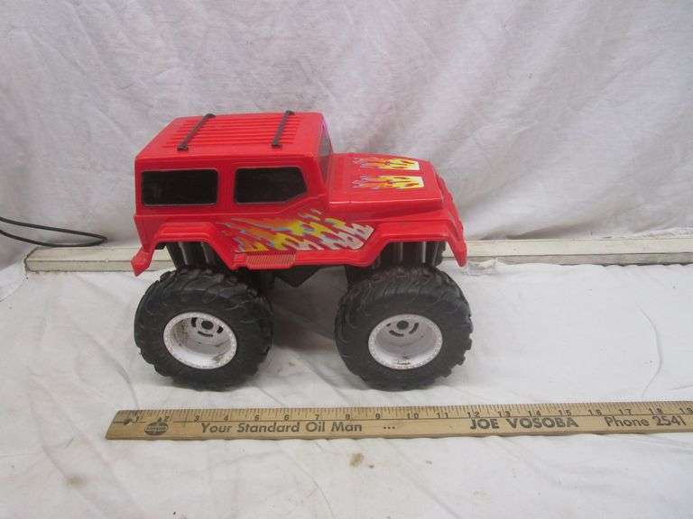 MONSTER TRUCK