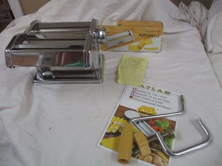 PASTA MAKER