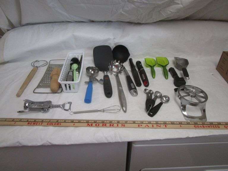 KITCHEN UTENSILS