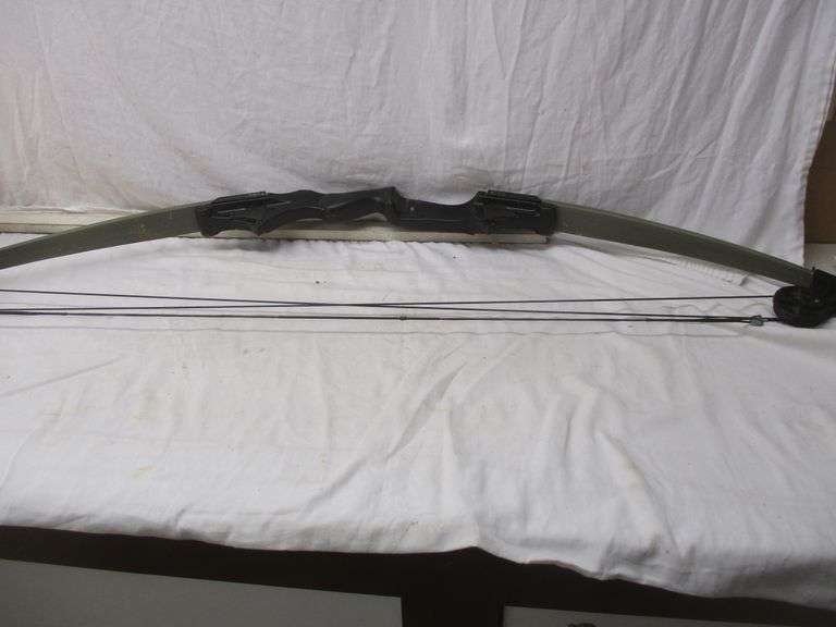 COMPOUND BOW
