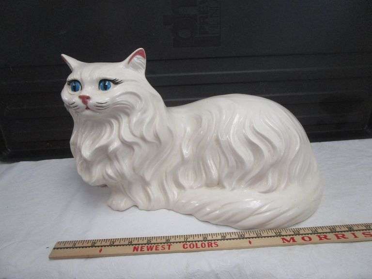 PORCELAIN CAT