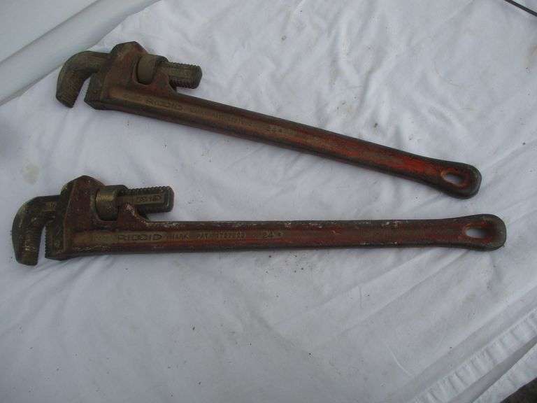 PIPE WRENCHES