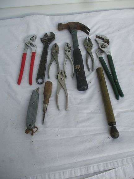 HAND TOOLS