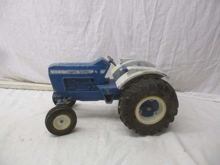 FORD TRACTOR