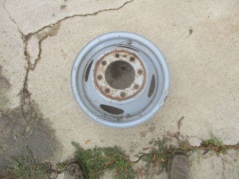 FORD DUALLY WHEEL