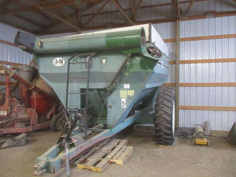 J&M GRAIN CART