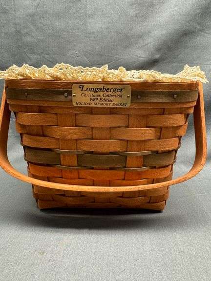 Longaberger 1989 Christmas Collection Holiday Memory Basket with liner, protector, and product cards