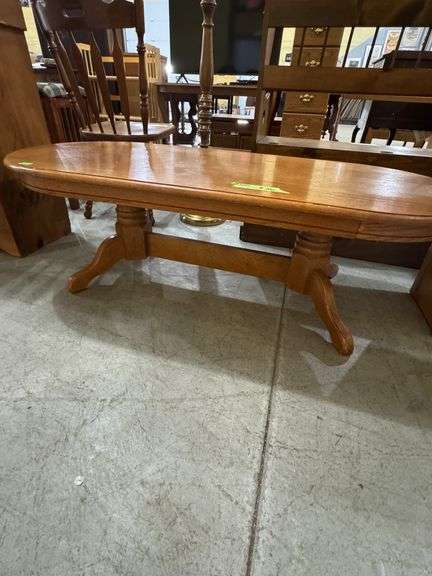 200 - 36 solid oak oval coffee table