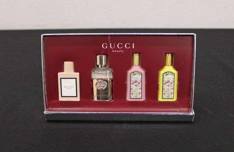 Gucci Flora and Guilty Mini Perfume Set
