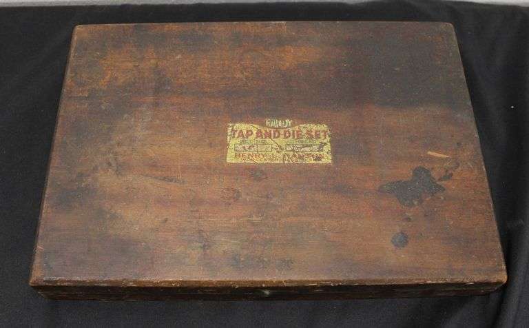 Vintage Tap and Die Blue Point Set