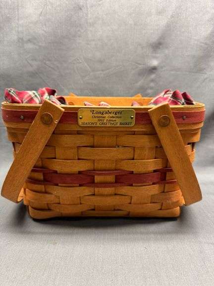 Longaberger 1992 Christmas Collection Season's Greetings Basket with liner, protector, and product c