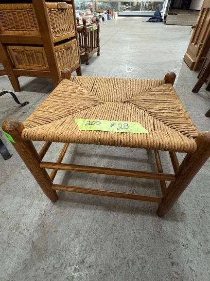 200 - 28 woven rush footstool