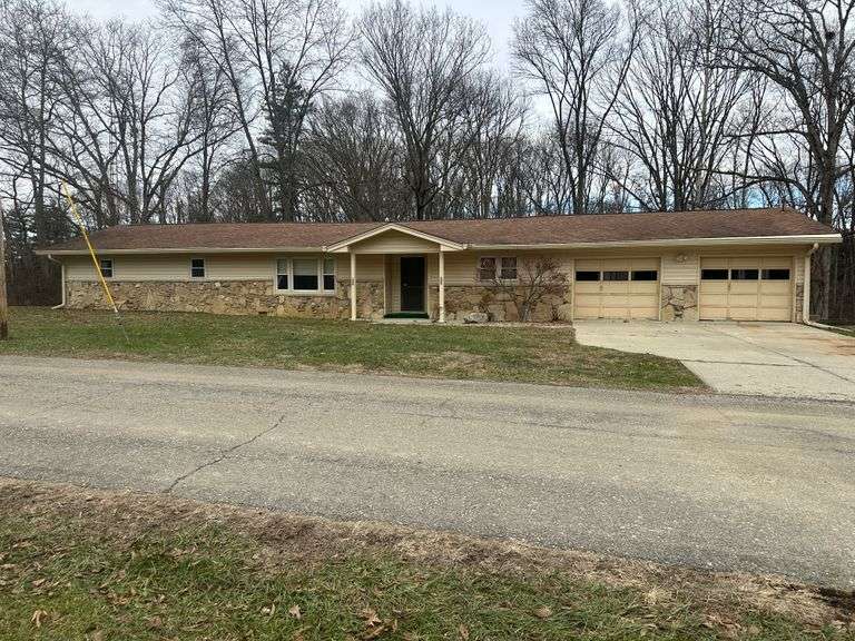 Online Only Real Estate Auction Ends on January 7th, 2026 at 7:00 PM