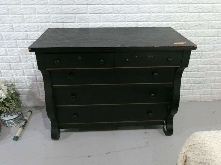 5 drawer chest of drawers. Measures 3 foot 9 inches x 22 inches x 35 inches tall. Located in basemen