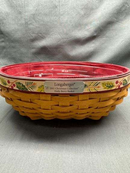 Longaberger 2011 Christmas Collection Holly Berry Basket with liner, protector,and product cards