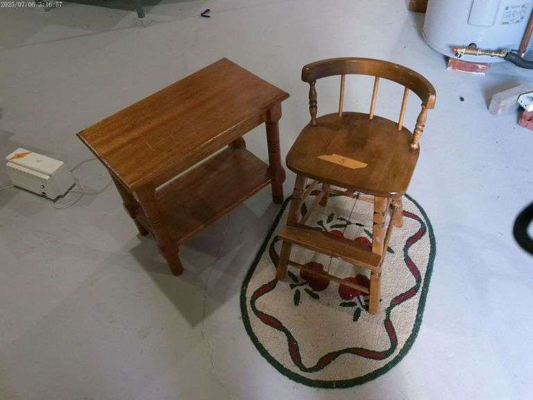 End table, high chair, and rug. End table measures 2 foot x 14 inches x 21.5 inches tall. High chair