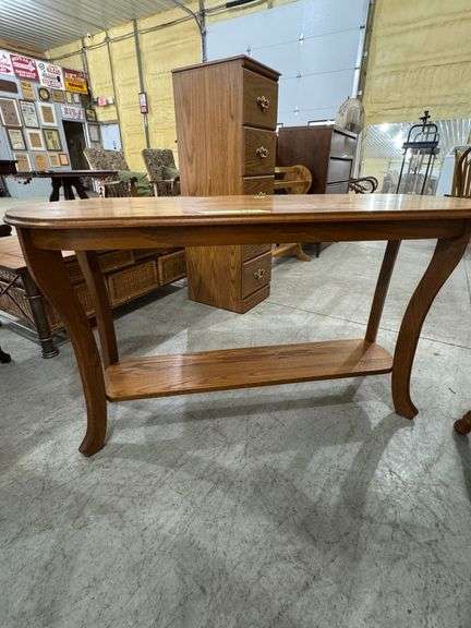 200 - 21 oak console table