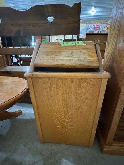 200 - 35 wooden trash can