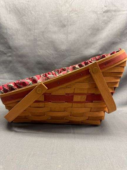 Longaberger 1991 Yuletide Traditions Basket with liner, protector and product card