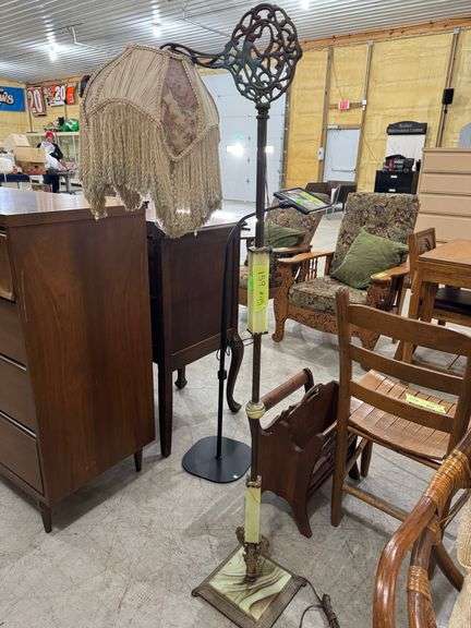159 - 45 floor lamp Victorian with marble base (crack in base), fringed fabric shade