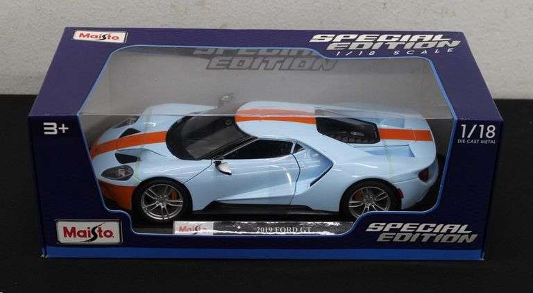 Maisto Diecast Car