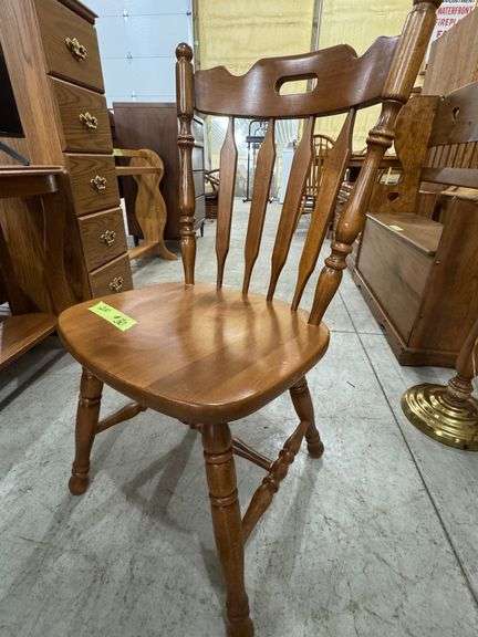 200 - 30 maple side chair and floor lamp
