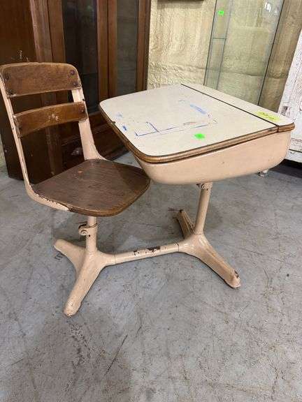 162 - 50 school desk with attached chair