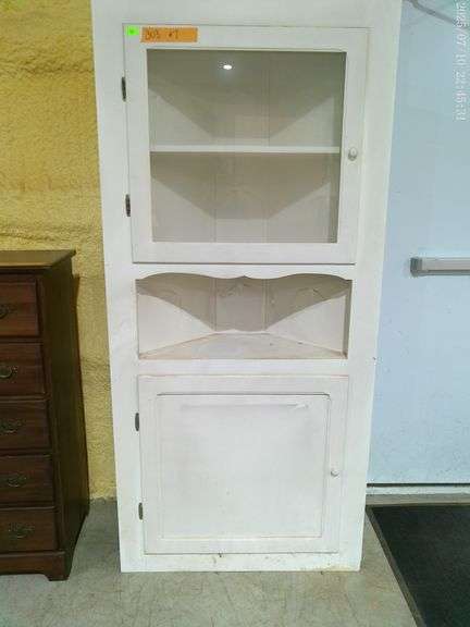 303 - 7 White farmhouse corner cabinet, wooden shelves above and below