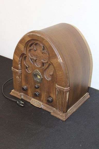 Vintage Philco-Ford Radio