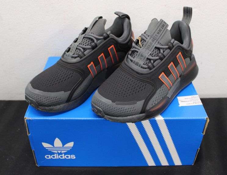 NMD-V3 kid's Adidas