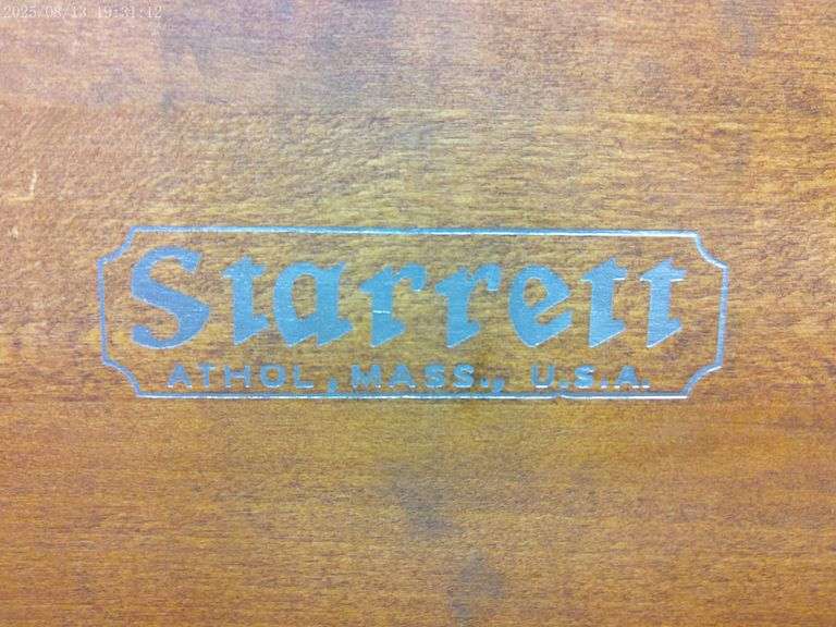 Starrett micrometer standards 1" - 9". In box