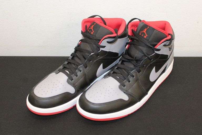 Nike Air Jordan 1 Mid "Bred Shadow"