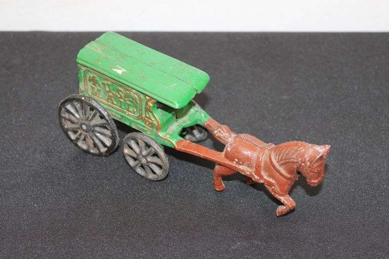 Cast Iron Wagon Decoration