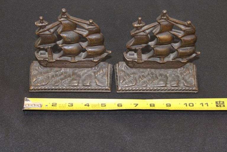 Cast Iron Ship Bookends