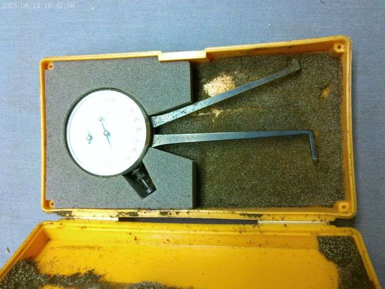 Mitutoyo groove gauge. In box